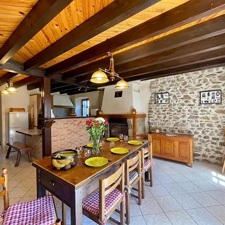 Maison Familiale 4 Avec Jardin, Cheminee, Poele A Bois, Parking Et Wi-fi - Fr-1-582-230 * Saint-Vert