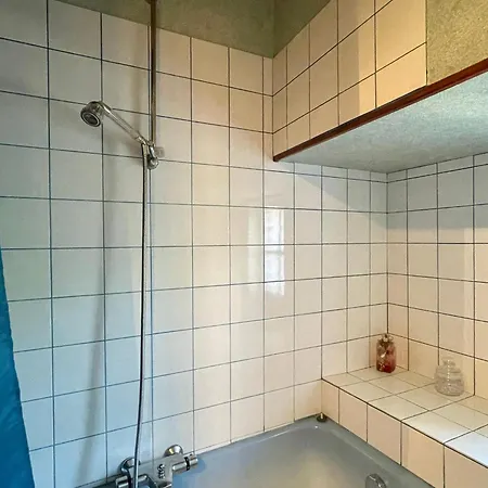 Holiday home Maison Familiale 4 Avec Jardin, Cheminee, Poele A Bois, Parking Et Wi-fi - Fr-1-582-230